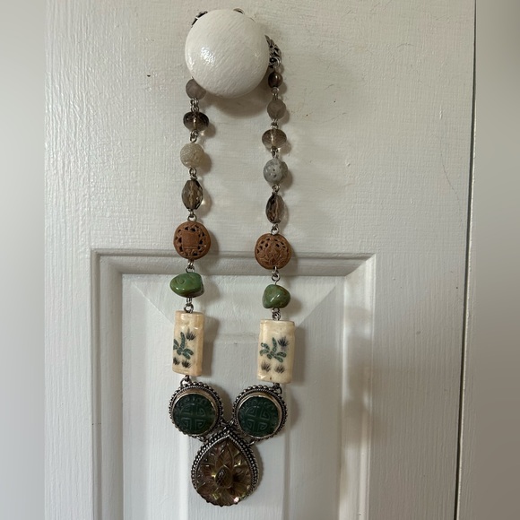 Stephen Dweck Hand Carved One of a Kind Sterling Silver Quartz Jade Necklace - Picture 9 of 10